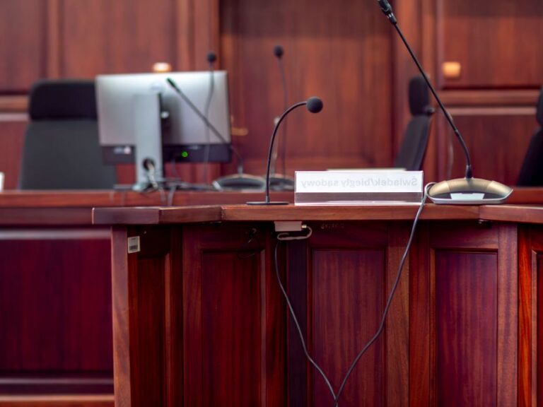 Bignami ricorda il padre con la voce di Almirante in Comune, La Russa loda “il camerata”