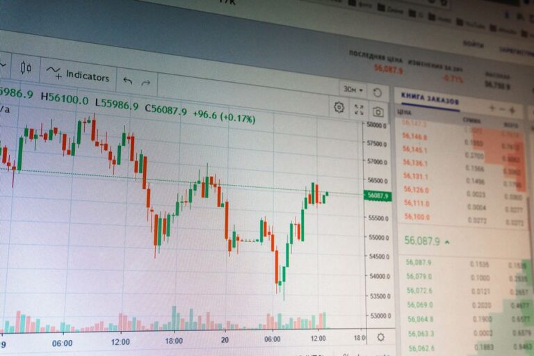 Borsa: Milano (1%) accelera con l'Europa in attesa di Wall street, bene Saipem