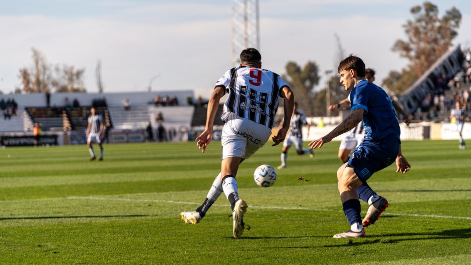 Serie A: da 0-2 a 5-3, l'Inter la ribalta anche con l'Udinese e torna in vetta